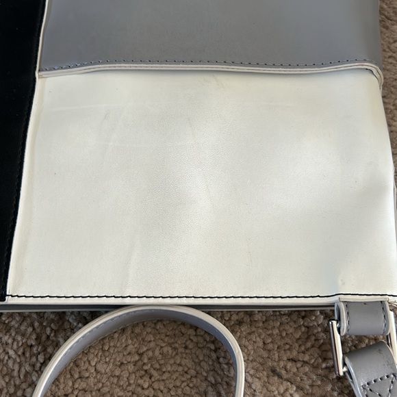 SOLD- Leather Vera Bradley Color Block Large Hipster - Picture 7 of 7